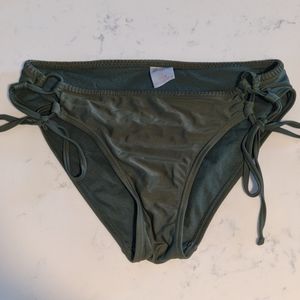 Xhilaration  hunter green stitched suit bottom